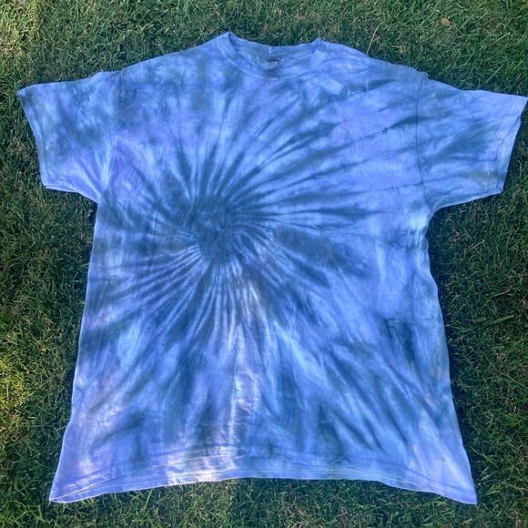 earthgrunge Tops - ✨💙 Hazey Dayz✨💙